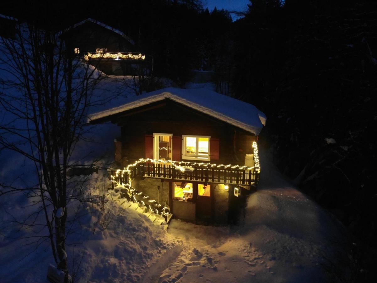 Petit Chalet Rustique Et Bucolique Bovernier Exterior foto
