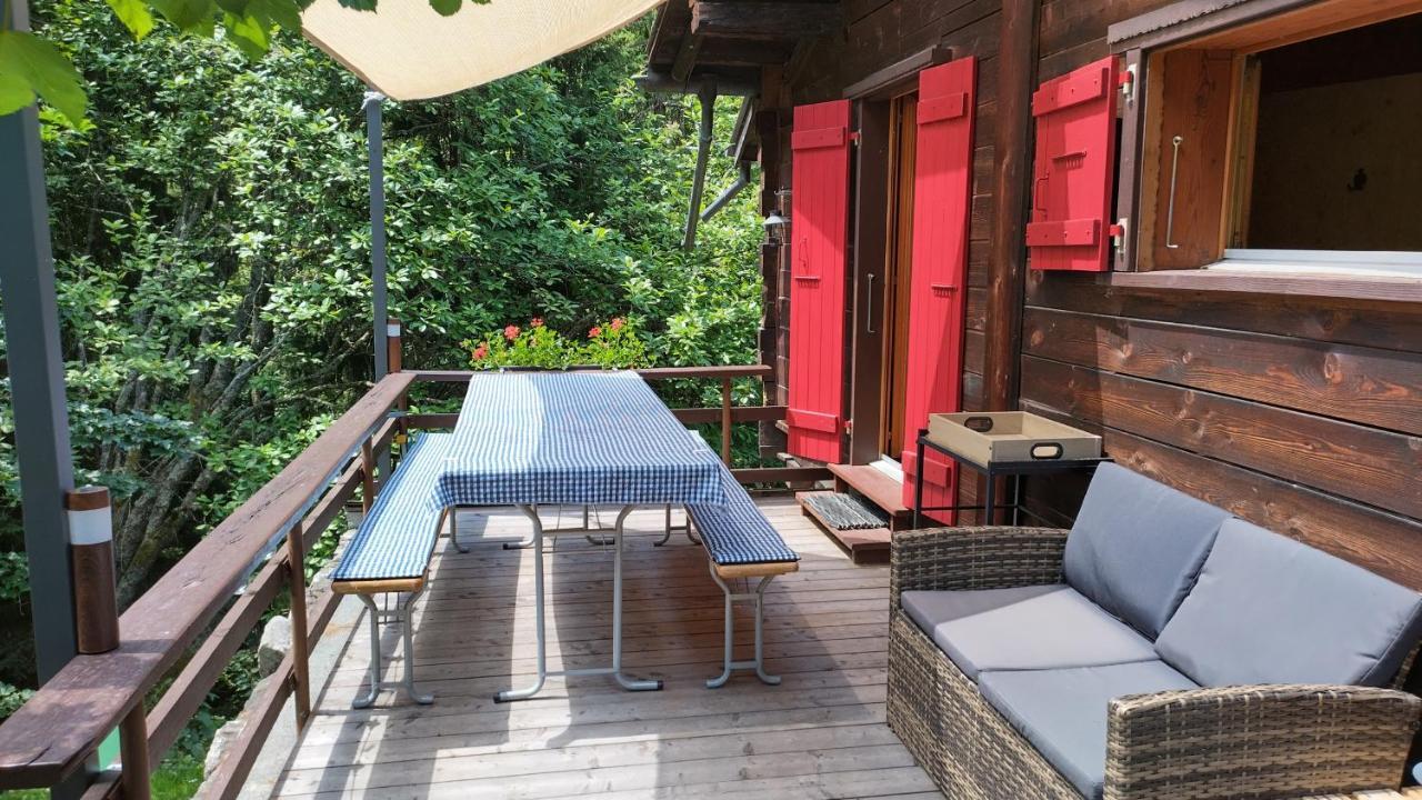 Petit Chalet Rustique Et Bucolique Bovernier Exterior foto